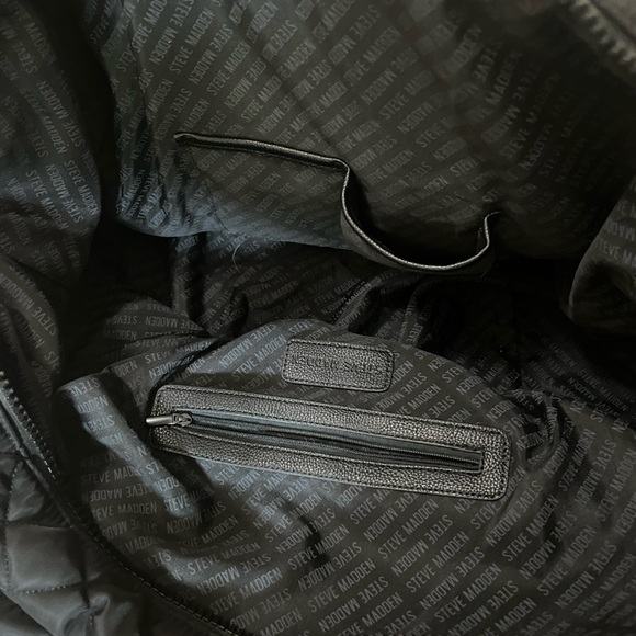 Steve Madden black duffle - Picture 2 of 2